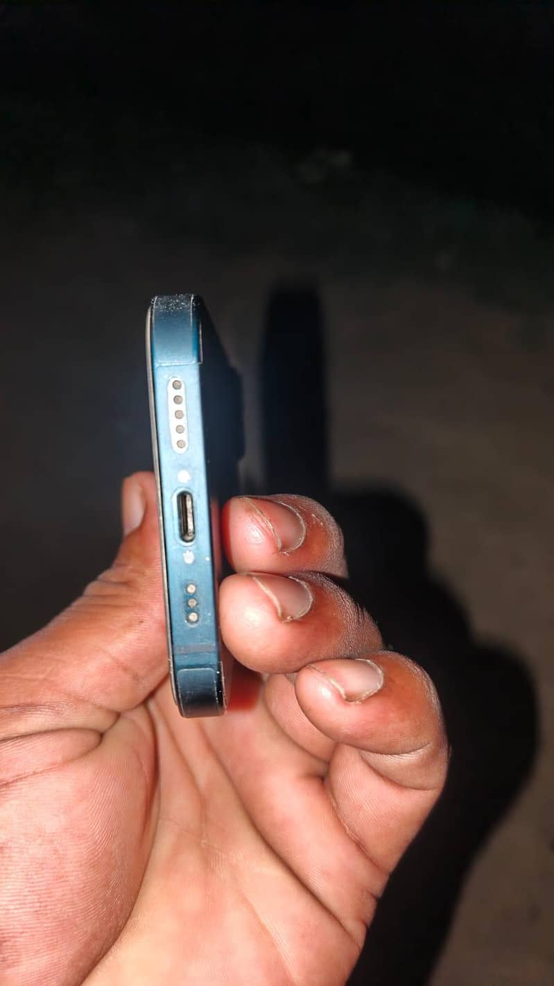 Apple iPhone 14 2