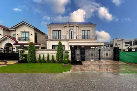 Luxury 1 Kanal Designer House with Stunning Elevation in DHA