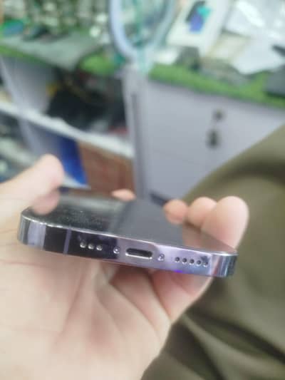 Apple iPhone 14 Pro iCloud