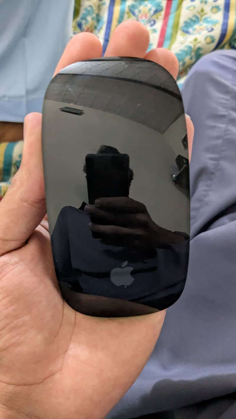 Apple mouse 0