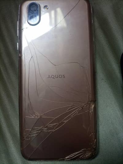 Sharp Aquos r2