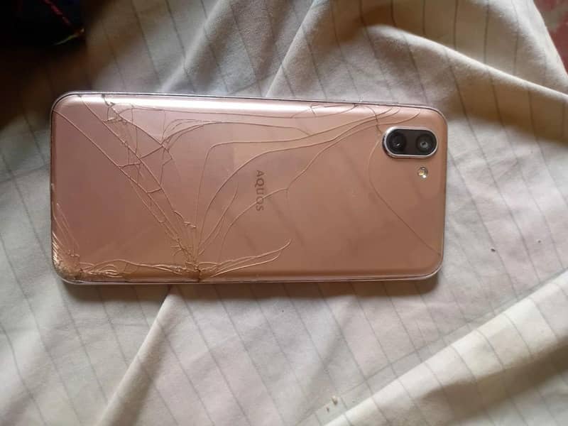Sharp Aquos r2 2