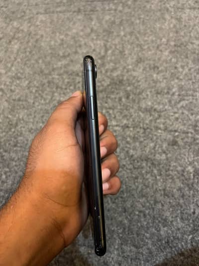 Apple iPhone XR
