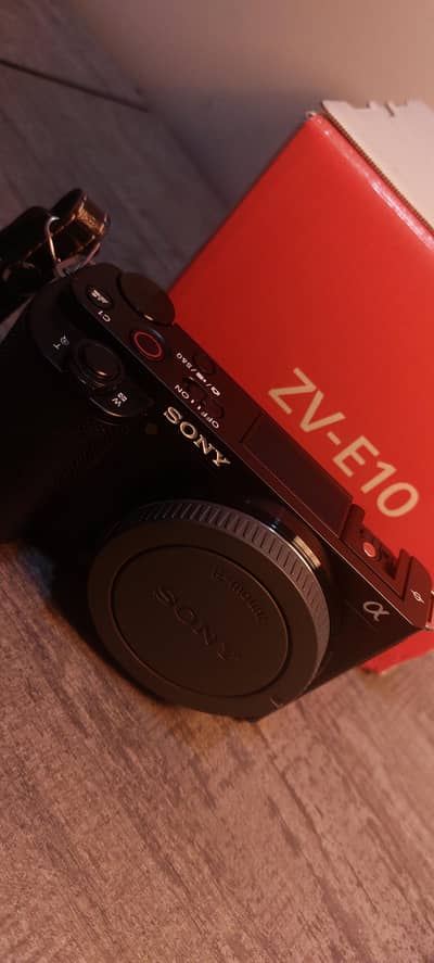 Sony ZV-E10  Slightly Used