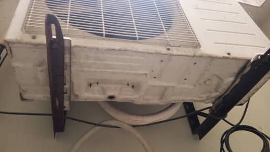 Haier 1 ton split ac non inverter used