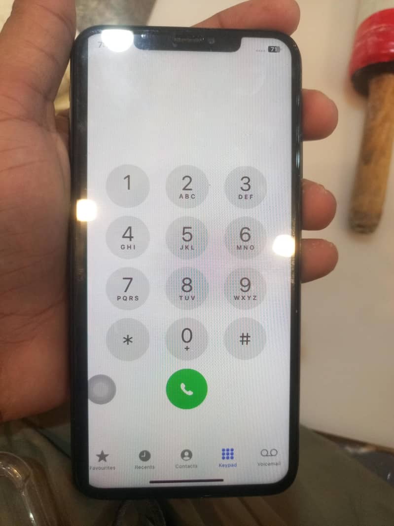 Apple iPhone XS Max 4
