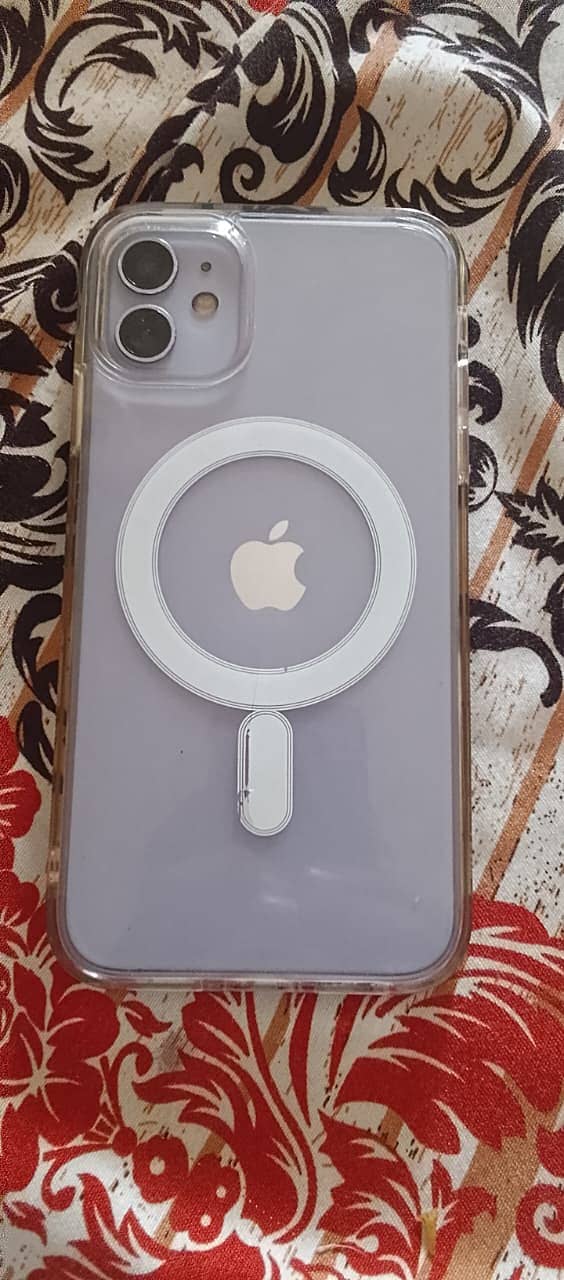 Apple iPhone 11 4