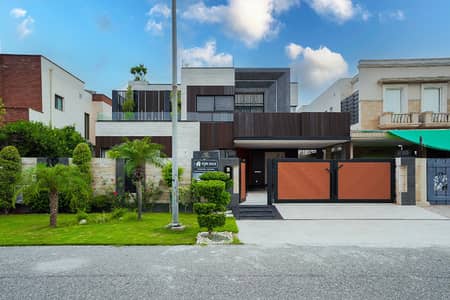 Exclusive 1 Kanal Fully Furnished Luxury House with Grand Elevation in DHA