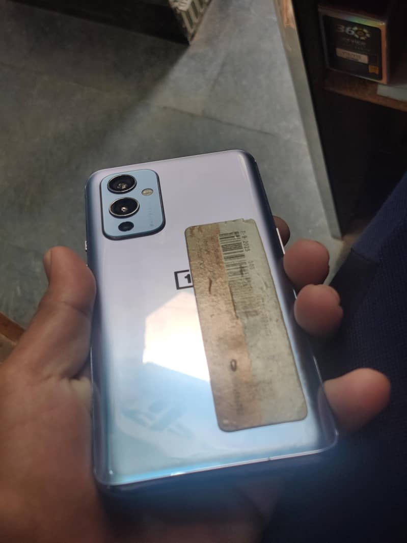 One Plus 9 4