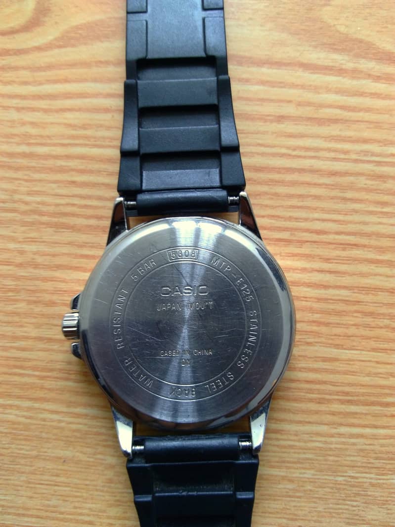 Casio Watch MTP-E125 5