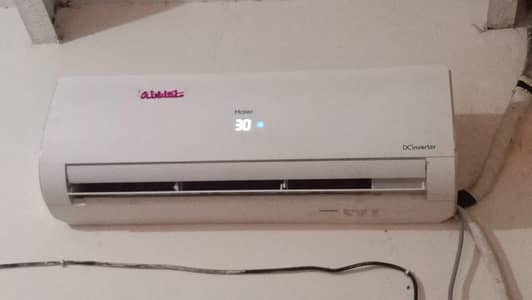 Haier 1.5ton DC inverter original condition original gass