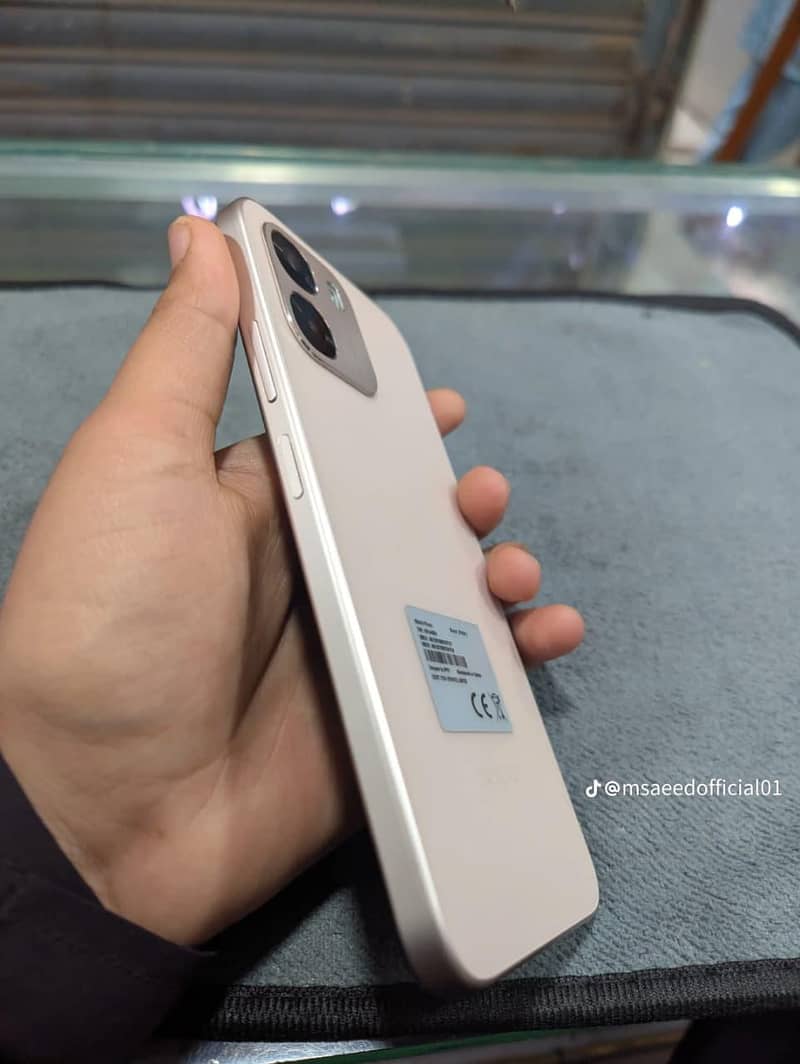Oppo A6 2