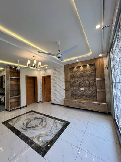 In G-10/4 1500 Square Feet House For sale