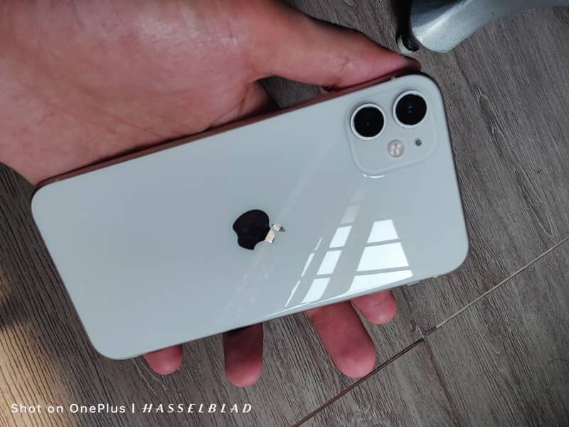 Apple iPhone 11 2
