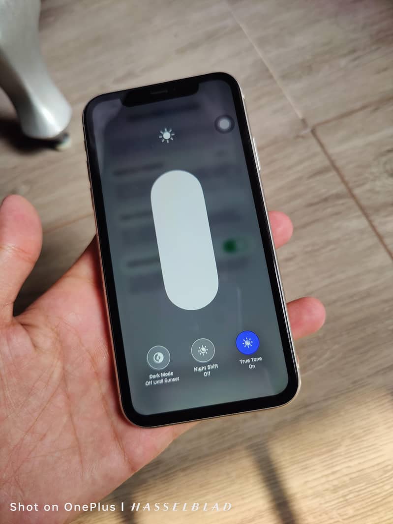 Apple iPhone 11 12