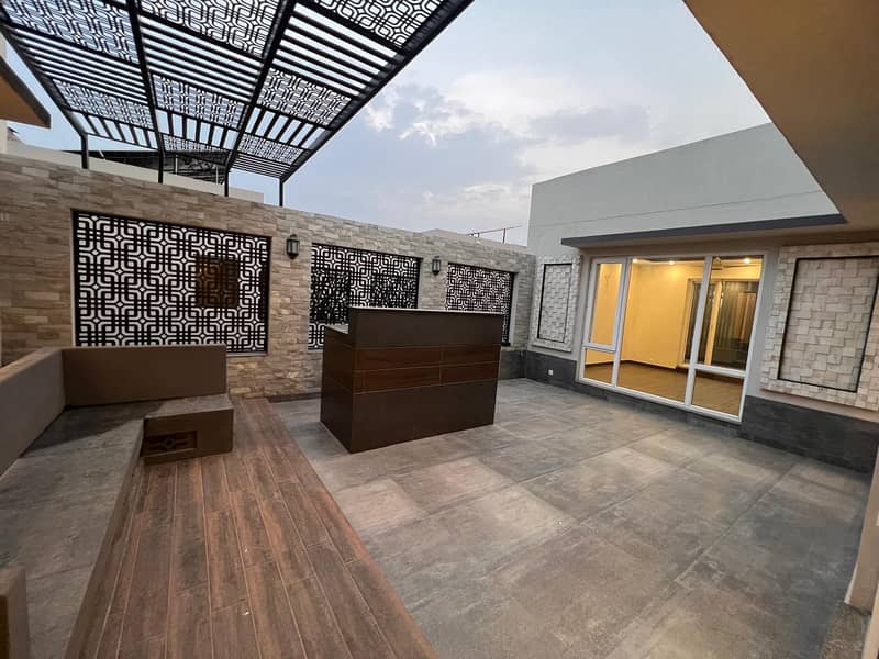 Double Unit, Full Basement Practicle Home 9