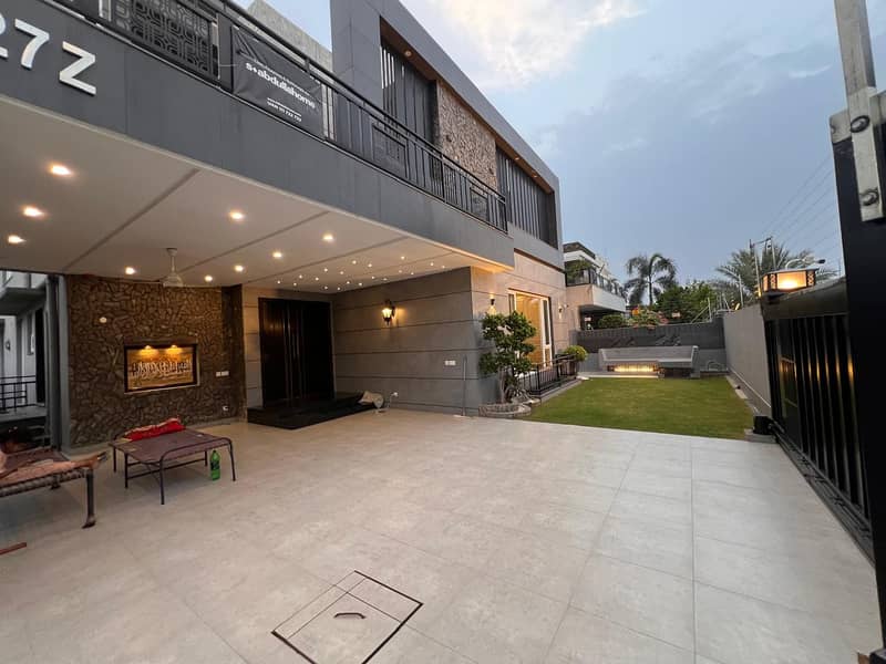 Double Unit, Full Basement Practicle Home 10