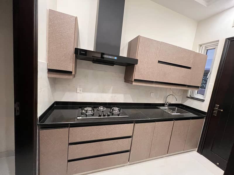 Double Unit, Full Basement Practicle Home 8