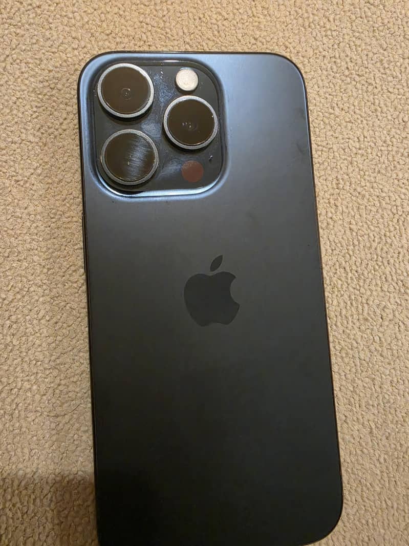 Apple iPhone 15 Pro 1