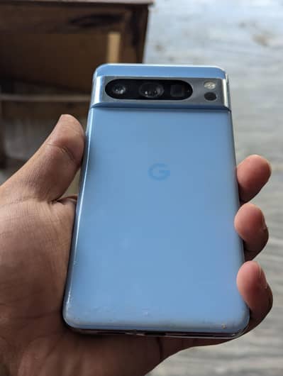 Google Pixel 8 Pro