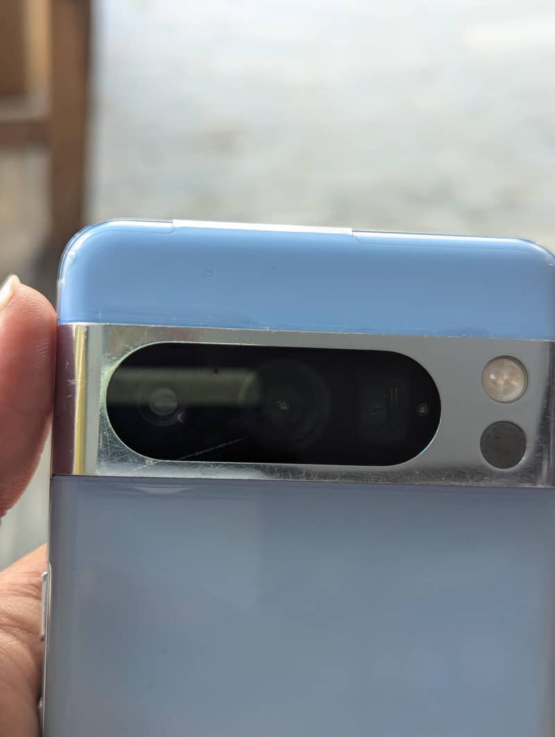 Google Pixel 8 Pro 4