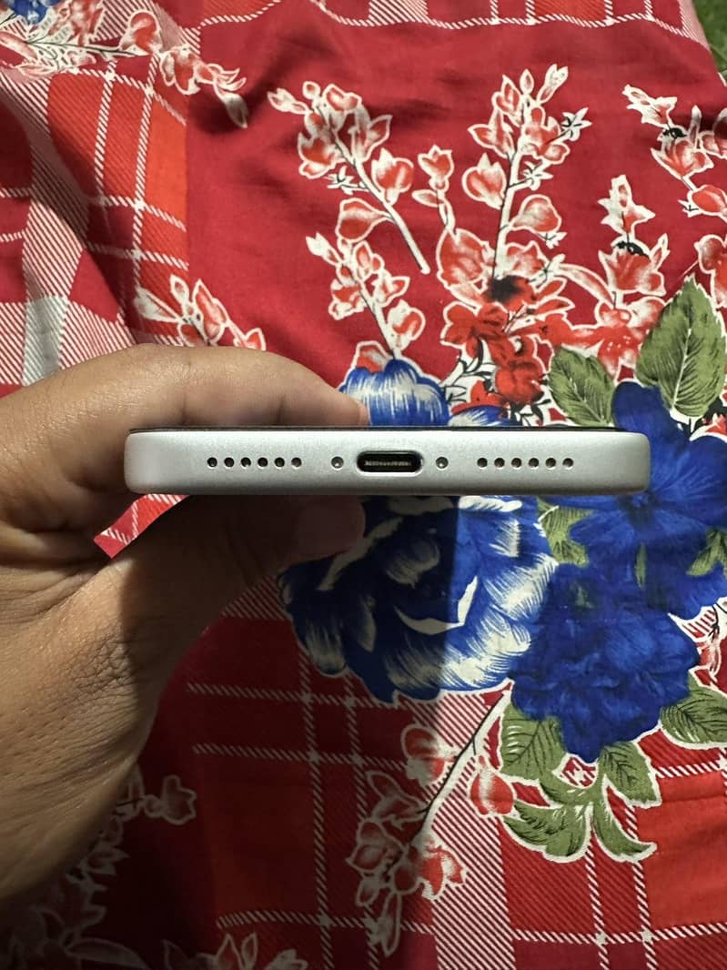 Apple iPhone 17 Pro Max 5