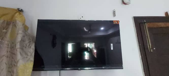 32 inch tcl QLED S 59K GOOGLE TV