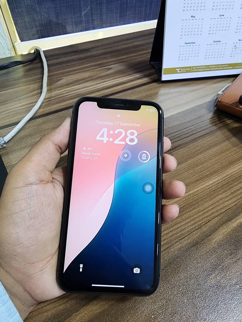 Apple iPhone 11 6