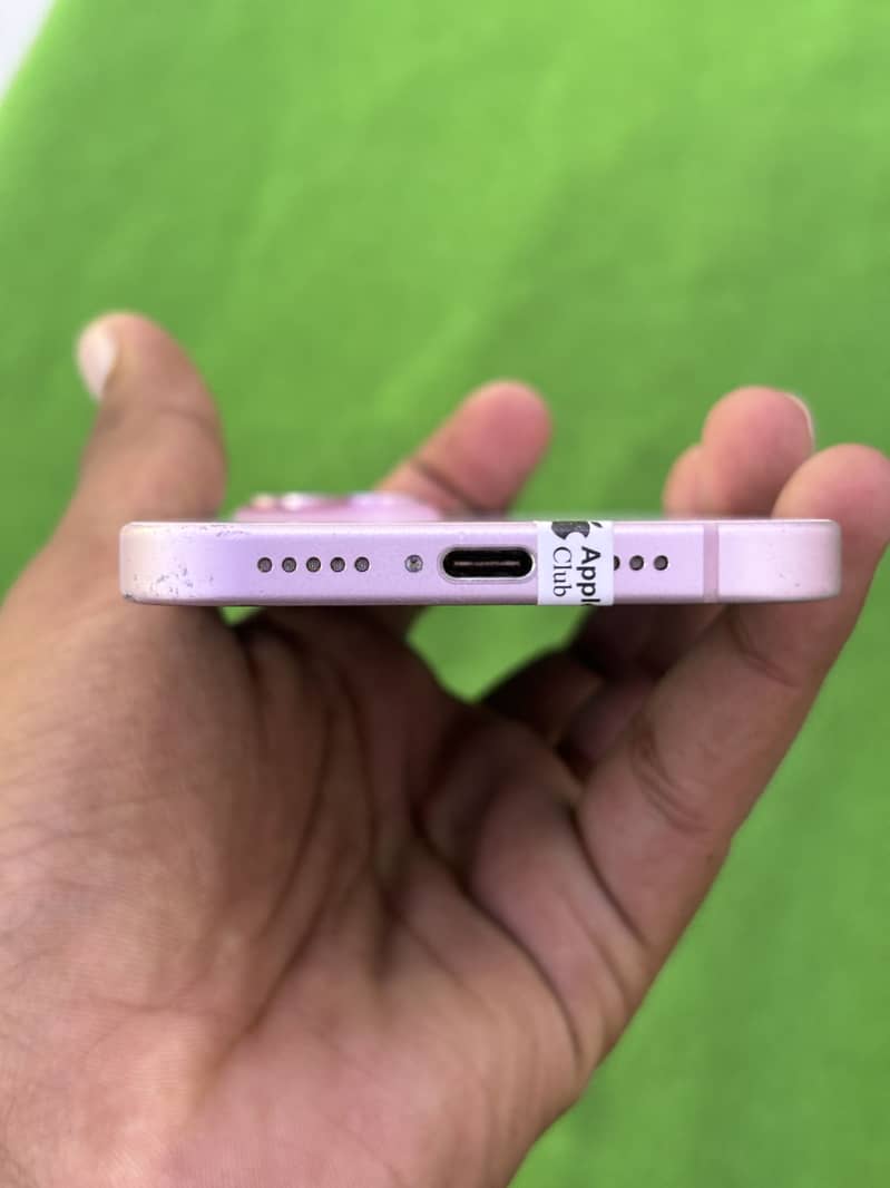Apple iPhone 15 5