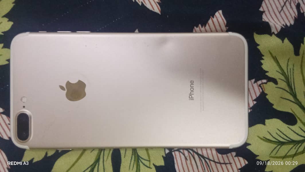 Apple iPhone 7 Plus 1