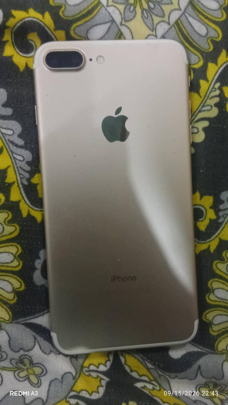Apple iPhone 7 Plus 5