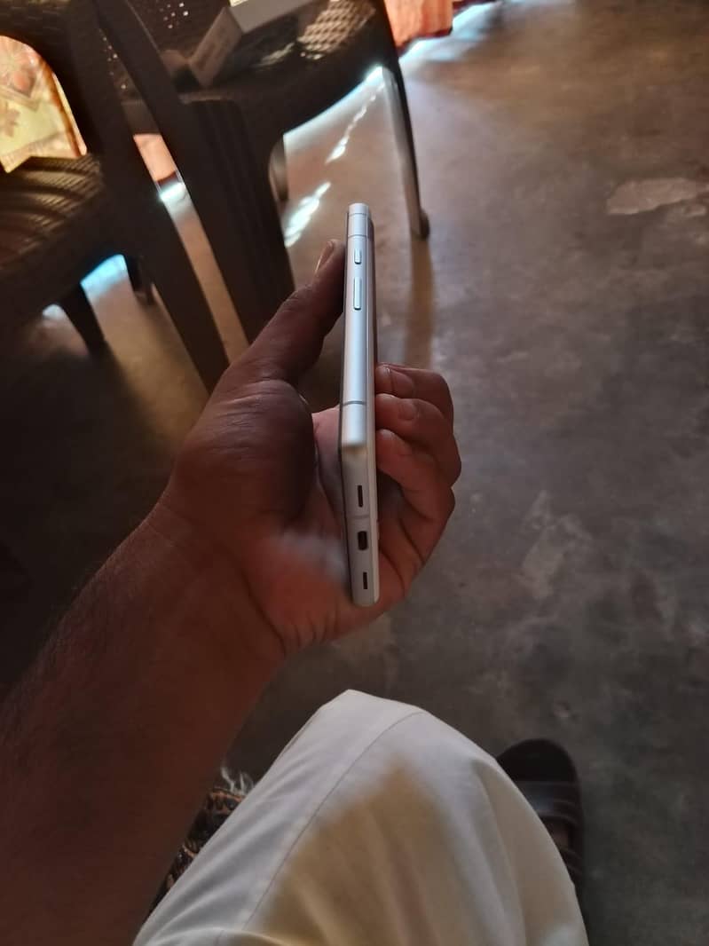 Google Pixel 7a 3