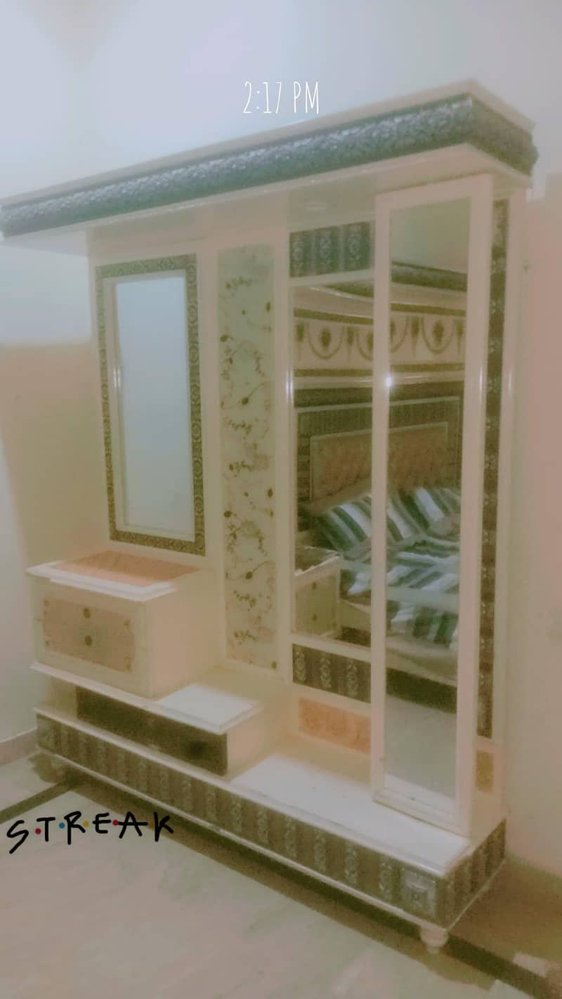 bad set and dressing table 1