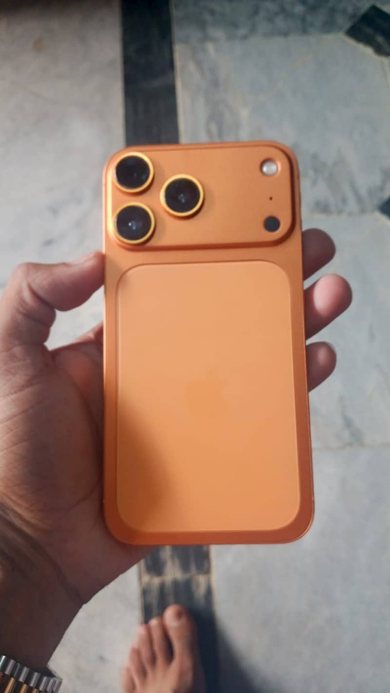 Apple iPhone 11 4