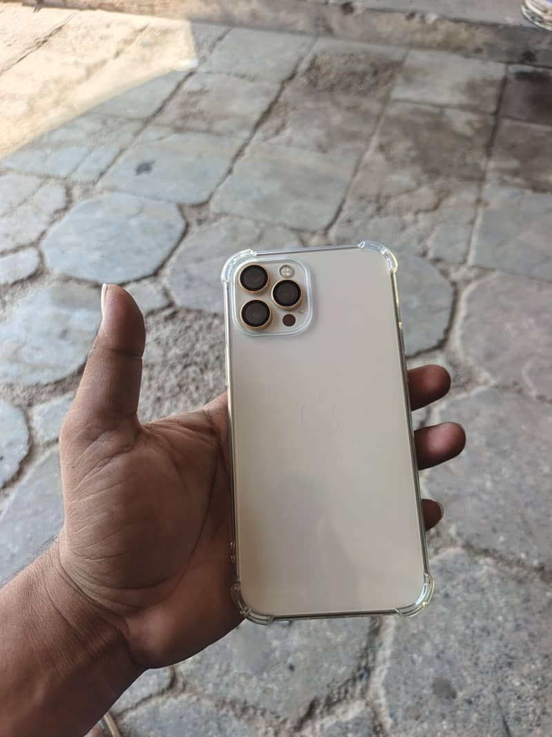 Apple iPhone 12 Pro Max 3