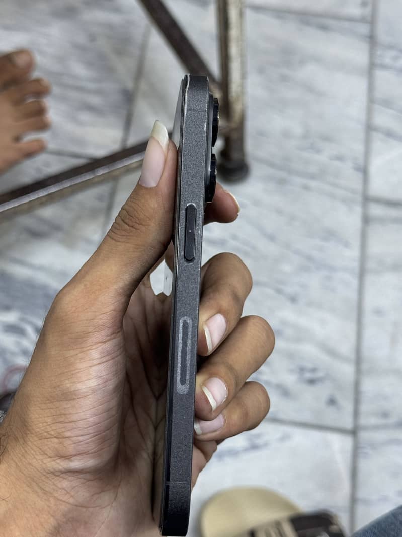 Apple iPhone 14 Pro 1