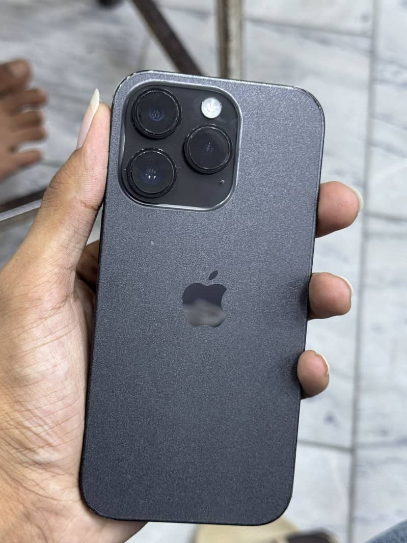 Apple iPhone 14 Pro 3