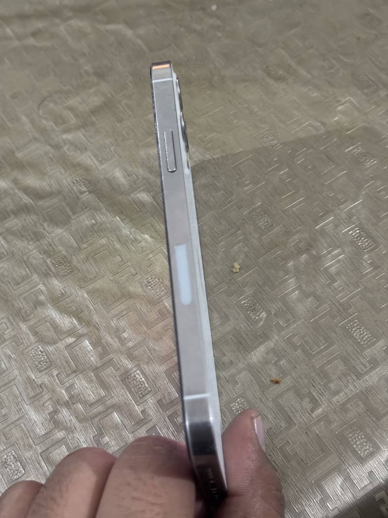 Apple iPhone 12 Pro 1