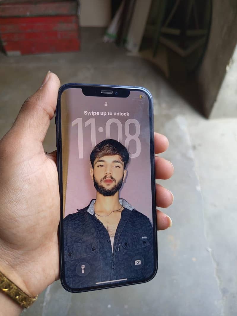 Apple iPhone 12 3