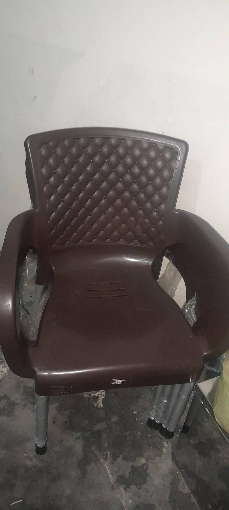 chairs & tebele 0
