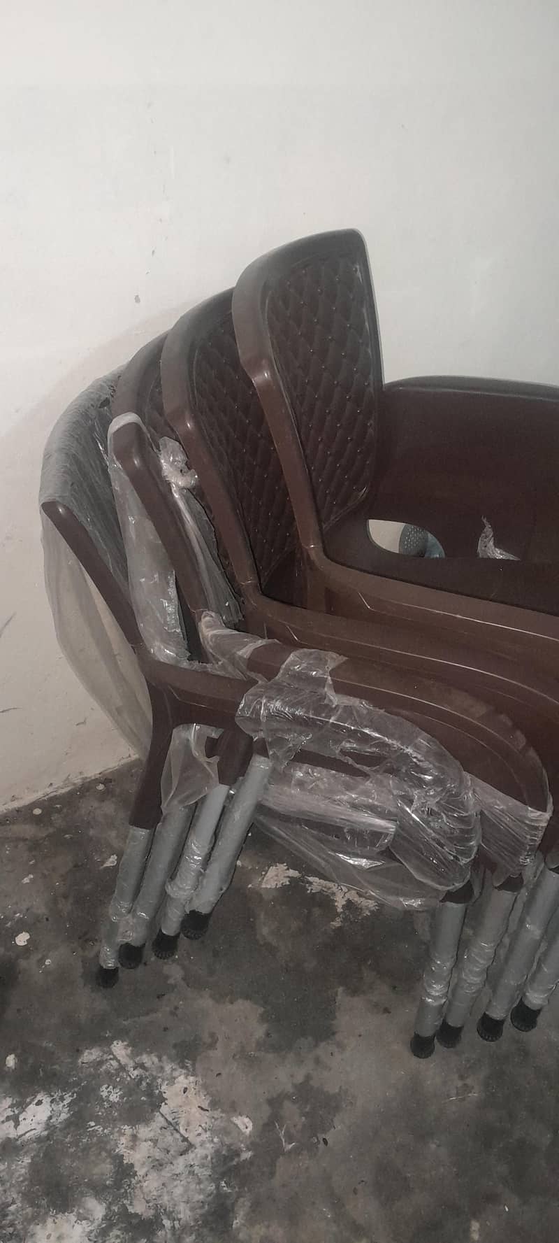 chairs & tebele 1