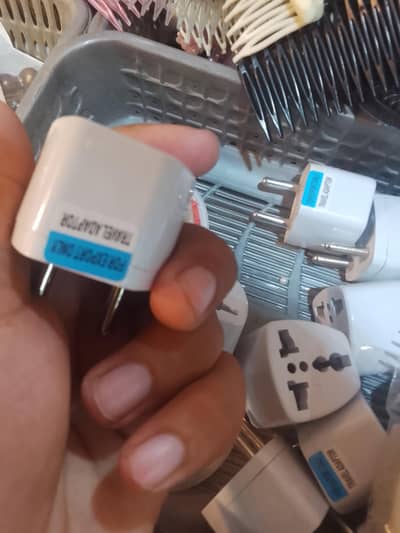 Universal Travel Adaptor – Multi Pin (All Country Plug)