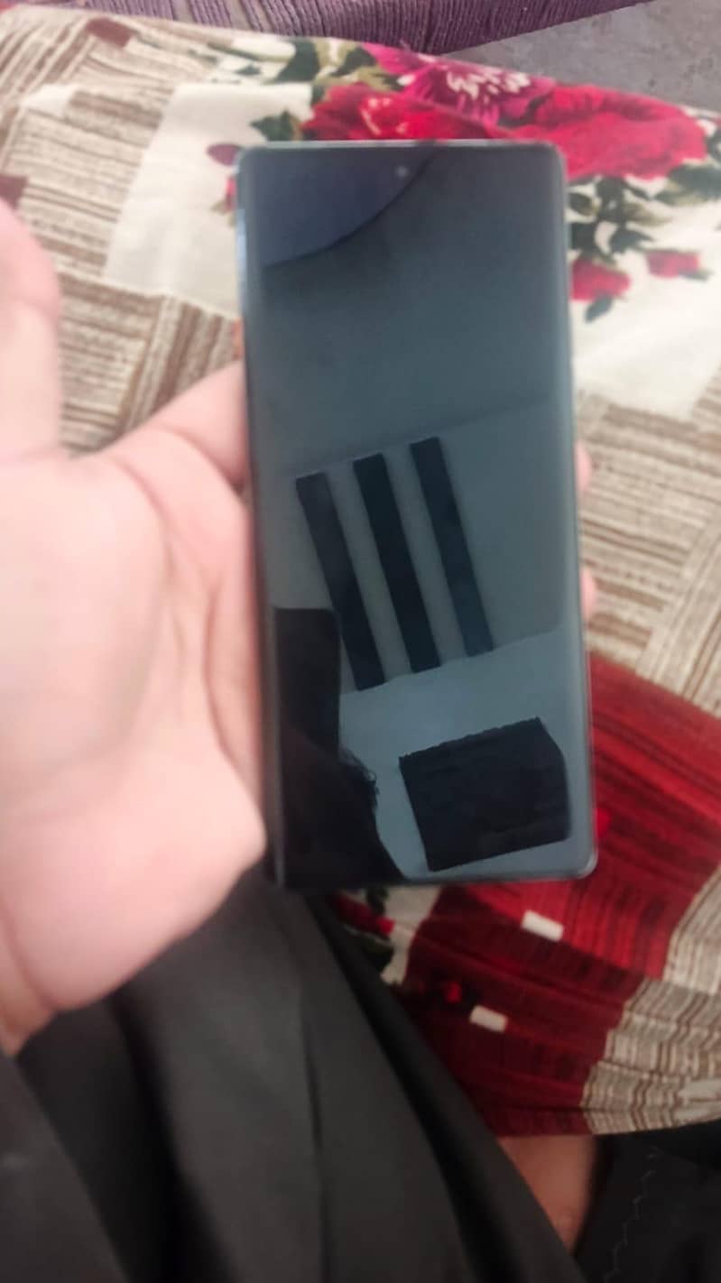 Tecno CAMON 40 Pro 0