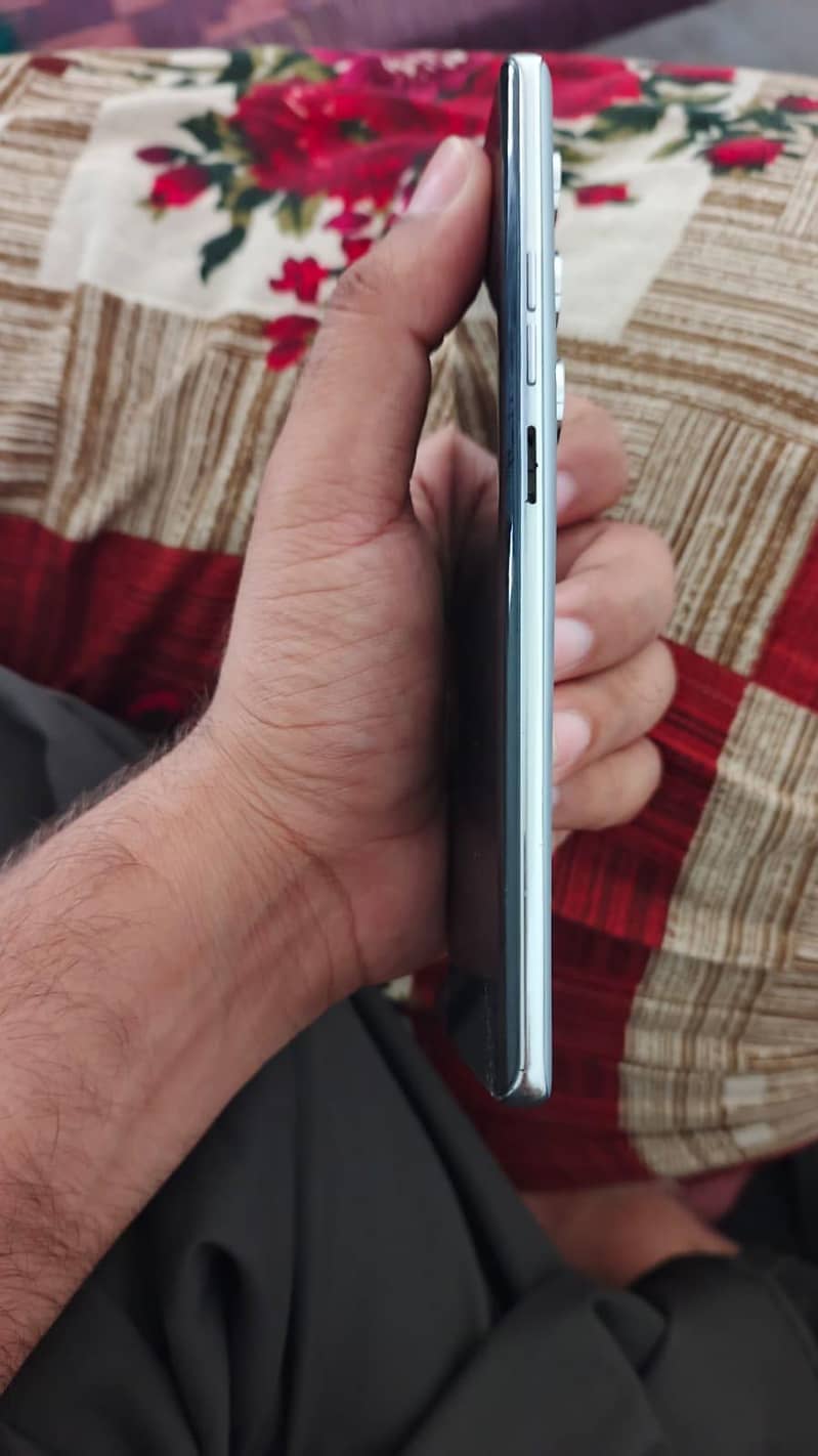 Tecno CAMON 40 Pro 2