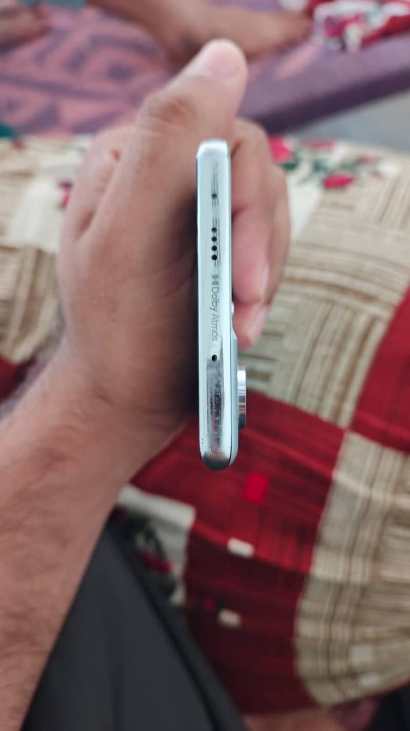 Tecno CAMON 40 Pro 5