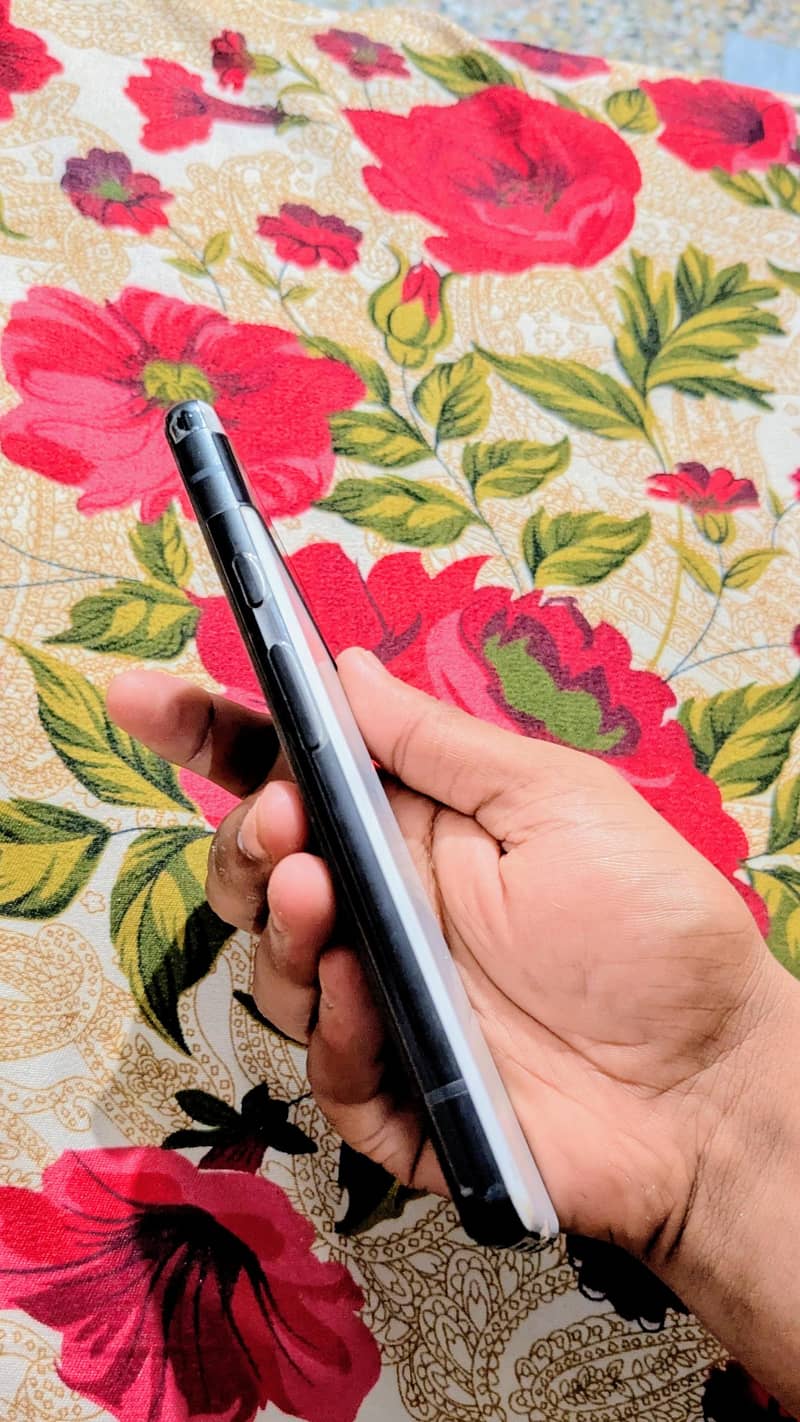 Google Pixel 6a 1