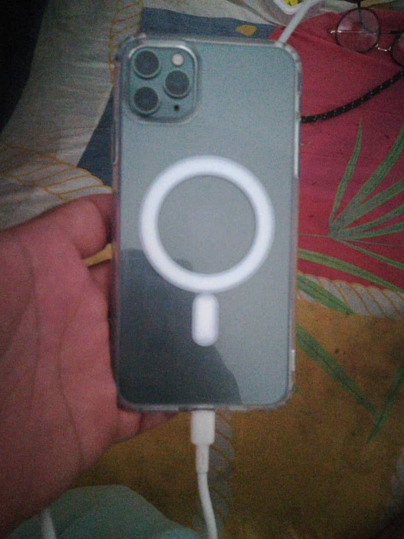 Apple iPhone 11 Pro Max 1