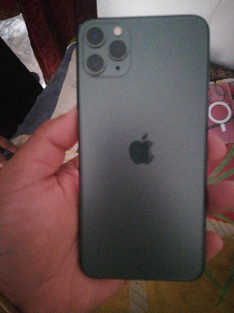 Apple iPhone 11 Pro Max 2