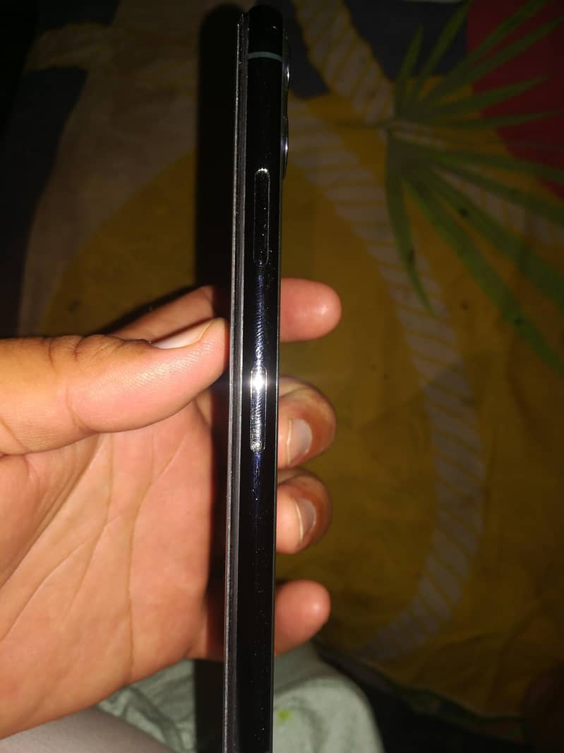 Apple iPhone 11 Pro Max 3