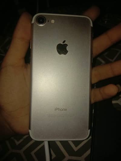 Apple iPhone 7